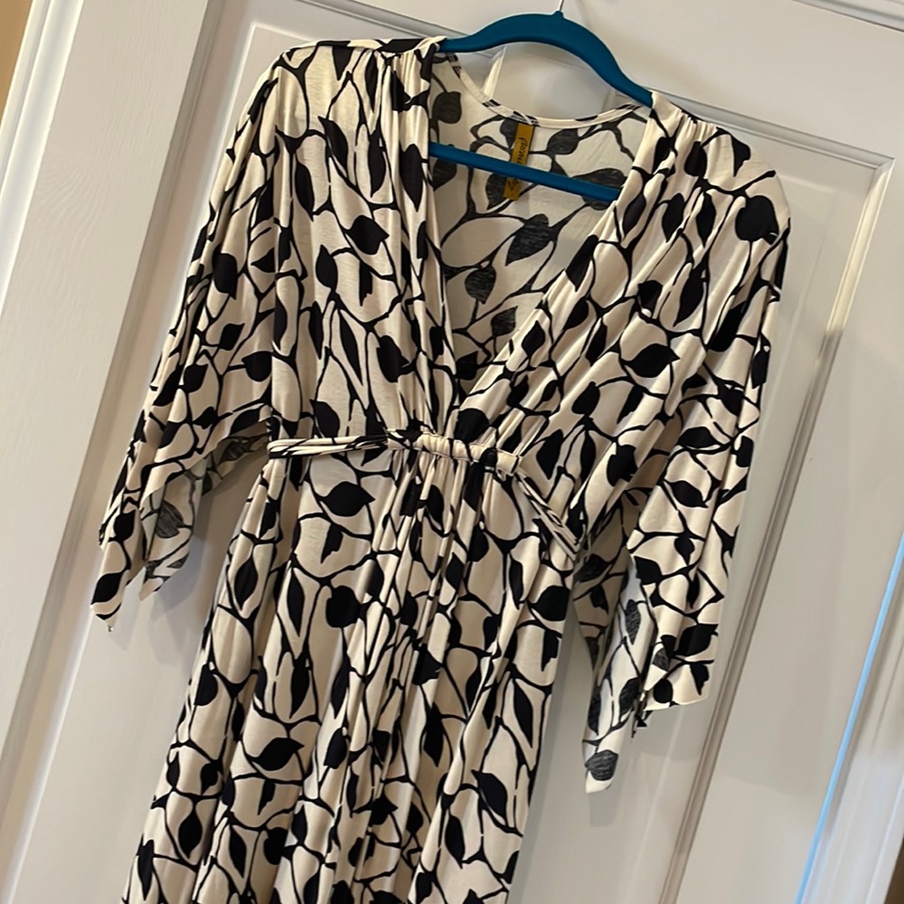Rachel Pally maternity friendly short caftan dress